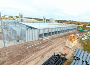 BestBox Storage – Venice, FL | 3-Story Climate-Controlled Self-Storage Facility Three-story BestBox Storage facility in Venice, Florida featuring 94,071 sq. ft. of climate-controlled self-storage units with a drive-through loading corridor.