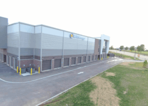 Life Storage facility in Woodstone, Missouri, featuring a modern multi-story climate-controlled self-storage design.